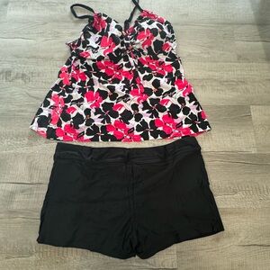 Floral women’s plus size swim suit size XXXL brand new